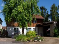 Gepflegtes Einfamilienhaus mit großer Scheune/Halle- bzw. Hobbybereich in idyllischer Innenhoflage - Wallertheim