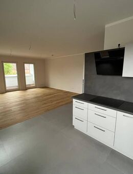 3-Zimmer-Penthouse mit Dachterrasse und Fahrstuhl E R S T B E Z U G - Heiligenhafen