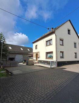 Einfamilienhaus mit großer Scheune - Schweighausen