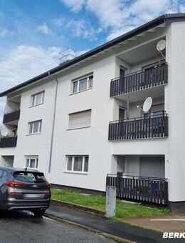 BERK Immobilien - 4 Wohneinheiten zur Kapitalanlage **Dach- und Fassade mit zeitgemäßer Dämmung !** - Limeshain