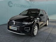 VW T-Roc, 1.5 TSI Sport BEATS-AUDIO, Jahr 2022 - München