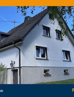 Wohnhaus mit Gewerbehallen und Büros in ruhiger Ortsrandlage von Katzwinkel - Katzwinkel (Sieg)