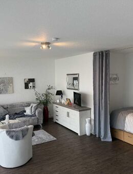 Ratingen-Ost: Modernes Appartement mit großer Süd-Loggia im 1. OG - Ratingen
