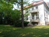 ** Villa Eichengrund -- separater Eingang // Wohlfühlbad // EinBauKüche // Stellplätze // Terrase // Gartennutzung ** - Georgenthal