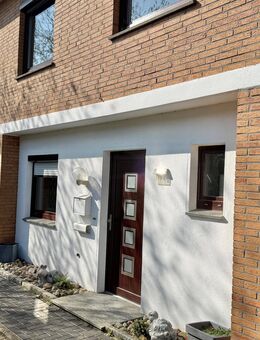 Geräumiges Reihenmittelhaus mit Terrasse, Garten & ausgebautem Dachstudio - Brake (Unterweser)