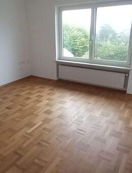 Einfamilienhaus mit Doppelgarage und Wintergarten - Medlingen