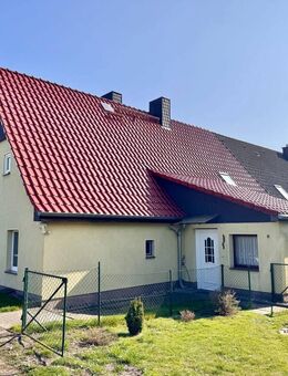 HORN IMMOBILIEN ++ Doppelhaushälfte in Neuensund bei Strasburg, ruhige Lage - Strasburg (Uckermark)