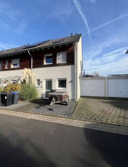 Familiendomizil in Brühl Badorf: Reihenendhaus mit großem Garten, Smarthome & Top-Lage - Brühl (Nordrhein-Westfalen)