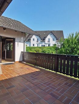 DHH mit viel Raum und Charme im Bungalow-Stil - Bestlage in Bruchköbel - Bruchköbel