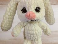 Süßes Amigurumi Häschen, handgefertigt - Neudorf-Bornstein