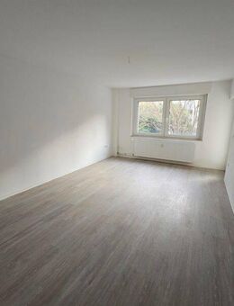 Ab sofort: Moderne 3-Zimmer-Erdgeschoss-Wohnung in Düsseldorf-Holthausen - Düsseldorf