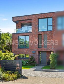 Elegant, stilvoll, außergewöhnlich-Wohnen in Volksdorfs Toplage - Hamburg