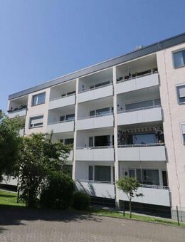 Helle 2-Zimmer-Wohnung mit 2 Balkonen - ab 01.09. oder 01.10. zu vermieten - Bad Salzuflen