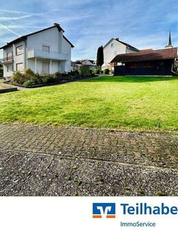 Zweifamilienhaus zauberhaft am Waldrand in Adelsdorf-Neuhaus - Adelsdorf