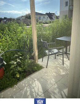 Wohlfühlwohnung mit Terrasse und moderner Ausstattung im Erstbezug! Rollstuhlgerecht! - Arnsdorf