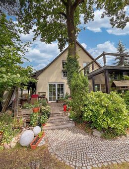 Modern & nachhaltig wohnen: Tolles Einfamilienhaus mit Wintergarten und PV-Anlage in Woltersdorf! - Woltersdorf (Brandenburg)