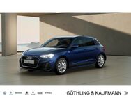 Audi A1, Sportback S line 30 TFSI Komfort Ambiente-Licht Verkehrszeichenerkennung, Jahr 2022 - Hofheim (Taunus)