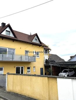 Zweifamilienhaus in Neuenburg, im charmanten Ortsteil Grißheim, inkl. Bauplatz. - Neuenburg (Rhein)