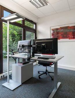 Vielseitig nutzbare Gewerbefläche - linke Einheit des Ensembles in zentraler Lage von Moitzfeld - Bergisch Gladbach