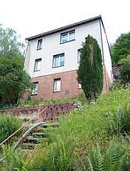 Wohnen nach eigenen Vorstellungen - Einfamilienhaus zum Selbstausbau provisionsfrei vom Eigentümer - Lauscha