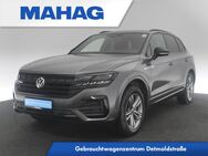 VW Touareg, 3.0 TDI R-Line NaviPro, Jahr 2021 - München