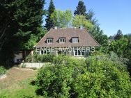 Zauberhafte Stadtvilla mit viel Charme in bester Lage . Garage und Garten - Tübingen