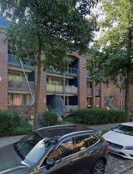 Helle Dachgeschosswohnung mit neuer EBK & neuem Bad - Bremen