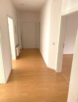 Helle sonnige 4-R-Wohnung san. Altbau:im EG.104 m² in MD.Stadtfeld-Ost zu vermieten! - Magdeburg