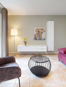 Untervermietung in Ottobrunn: Zwei charmante Zimmer in großzügigem Haus mit Gemeinschaftsbereichen - Ottobrunn