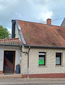 Dudweiler! 1 FHS mit Ausbaupotential im DG, Garten, seitlicher Terrasse und Garage im Hofbereich, in ruhiger Lage von Dudweiler- OT - Saarbrücken