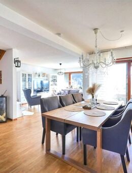 Ihr neues Zuhause in Lörrach-Tumringen - gepflegtes Reihenmittelhaus mit Balkon und TG-Stellplatz! - Lörrach