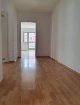 Helle, zentral gelegene 3 Zimmer ETW im 1.OG in Amorbach mit Terrasse und Tiefgaragenstellplatz - Amorbach