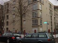 Exklusive, sanierte 1-Zimmer-Erdgeschosswohnung mit Balkon und neuer Einbauküche in Halle - Halle (Saale)