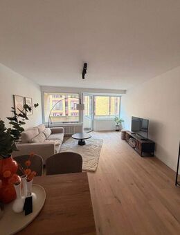 Modernes Wohnen: Hochwertige kernsanierte 2-Zimmer Wohnung in Bestlage Köln - Köln