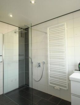 Renovierte & gepflegte 4-Zi.-Whg. mit Balkon in ruhiger Lage - sofort bezugsfrei - Höchstadt (Aisch)