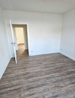 Renovierte 4-Raum-Wohnung in Altdöbern mit Waldkita-Platz - Altdöbern
