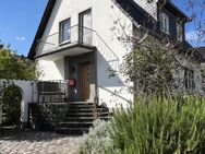 Freistehendes Einfamilienhaus mit Garten in Südwest-Ausrichtung in sehr guter Lage in Bochum Höntrop - Bochum
