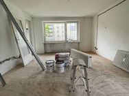 Frisch renovierte 3-Zimmer-Wohnung mit Einbauküche, Balkon und neuem Bad in München-Freimann - München