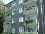 +++ Wir modernisieren Wohnung sowie Gebäude - 3 Raumwohnung mit Balkon und Wannenbad in Angerhausen +++ - Duisburg