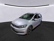 VW Touran, Comfortline TDI 110kW Comfortline, Jahr 2021 - Schleusingen