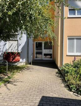 Erstbezug nach Renov! Teilmöblierte 2- Raum-Wohnung nach Renovierung mit neuer EBK- Sofort frei - Schkeuditz