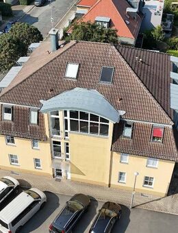 Stylisches 3 Raum Maisonette-Apartment im 2. Obergeschoss sowie Dachgeschoss zum Kauf in bester Lage mit Balkon - Weimar