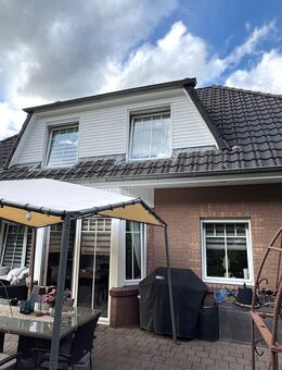 Blicken Sie von der Terrasse in den Tangstedter Forst! Modernes EFH + Vollkeller in beliebter Lage v. Wilst.-Siedlung zu verkaufen - Tangstedt (Landkreis Stormarn)