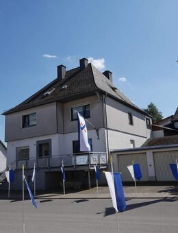 Wohn- und Geschäftshaus auf dem Lande mitten im Ortskern gelegen ! - Brilon