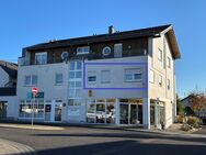 Attraktive Eigentumswohnung mit Aufzug und Balkon in direkter Ortsmitte von Horhausen - Horhausen (Westerwald)
