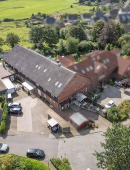 Tolle Kapitalanlage mit 9 Wohnungen, Stellplätzen und Garagen an der südlichen Stadtgrenze von Kiel - Rumohr
