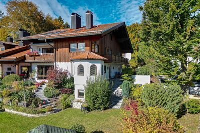 TUTZING: DEN SEE UND DIE BERGE IMMER IM BLICK!