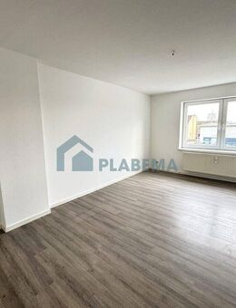 Modernisierte 2-Zimmer-Wohnung mit Einbauküche und Bad mit Wanne - Parchim