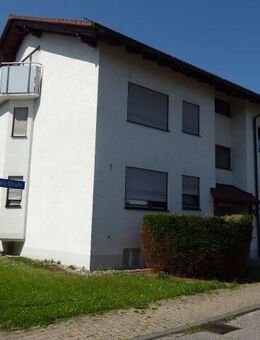 Röpke + Partner Immobilien: Attraktive Dachwohnung in Bauschlott! - Neulingen