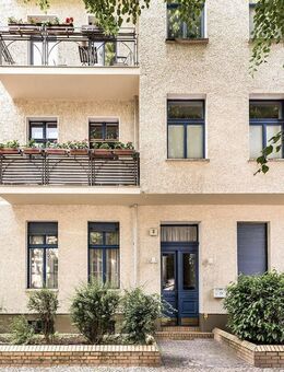 Attraktive Altbauwohnung in Berlin-Oberschöneweide mit einladendem Balkon - Berlin
